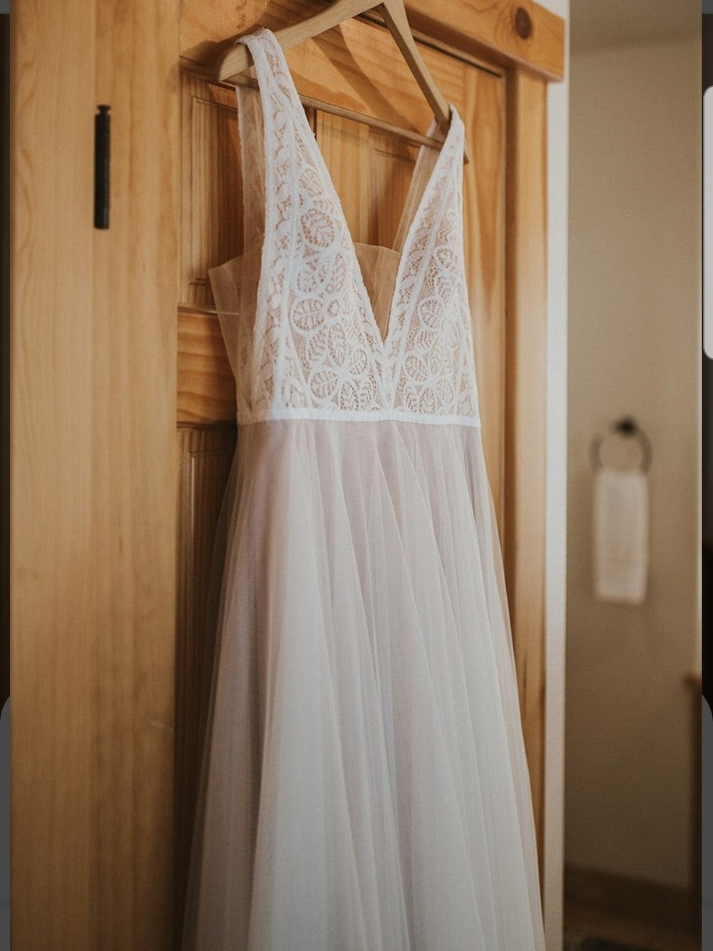 BDHLN Elegant White Lace Bodice Satin Dress